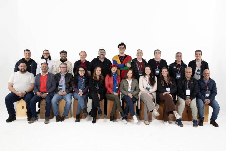 Professores e profissionais que foram mentores no Hackathon da Tech Week